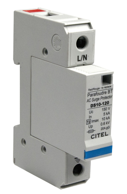 Il protettore di impulso di CA DS11-400 risponde alle norme dell'en 61643-11 di IEC 61643-11