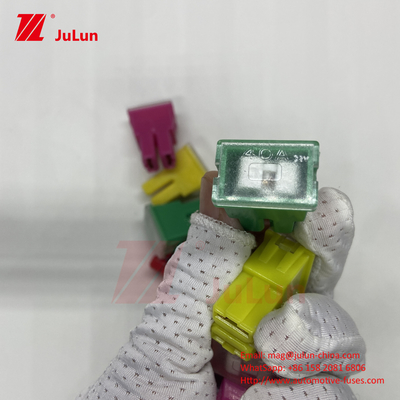 JCASE AutomaticStable Automotive Circuit Breakers con protezione da sovraccarico e tensione nominale 32V