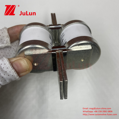 MUSSMANN 690V 630A Fusibili per autoveicoli in rame ceramico 630MMT Twin Flat Plate Bolt Type Fusibili per la protezione dei veicoli