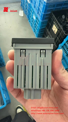 Ford Truck BC45-13A350-BA Truck Push-Button Hazard Switch Moderno interruttore di emergenza 299.HY1S0893790-3k000FZ