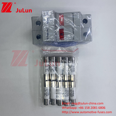 10x38mm 32A Fuse solare a elemento d'argento per fotovoltaica RT18-32X 10*38mm Portatore di fusibile cilindrico con 32A 690V basso