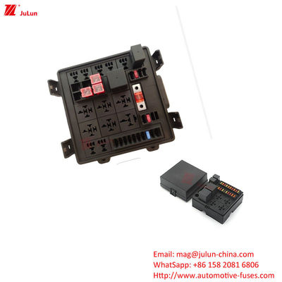 30A-500A Interruttore di circuito di contatto in rame UE UL Certificato Plastic / Nylon Case per veicoli elettrici