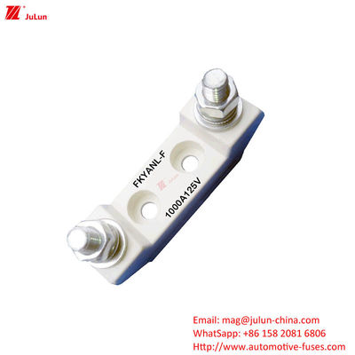 Protezione dei circuiti elettronici Portatori di fusibili di media e grande qualità Ricambi per autoveicoli conformi UL Mooring Circuit Breakers e portatori di fusibili / scatole con contatto di rame