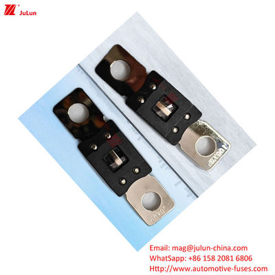 Eu UL Standard Ricambi per autoveicoli Dimensioni esterne Portatore di fusibile / Scatola di plastica / Cassa in nylon Voltaggio nominale 32V 48V 72V Autoveicoli / Veicoli elettrici / Motocicli