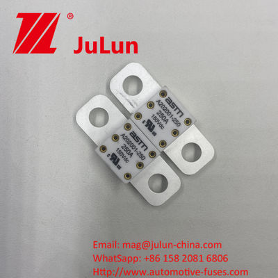 A202001-100A Fusibili ceramici per autoveicoli a 150VDC per sistemi di trazione di veicoli elettrici Torsione stretta raccomandata 11-13N·m Per l'installazione M8