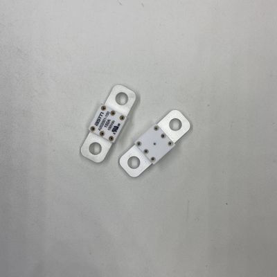 150A 150VDC Conversione di potenza Fusibili ceramici per automobili ad alta capacità di rottura 16KA 20KA con coppia stretta raccomandata 11-13N·m Per M8