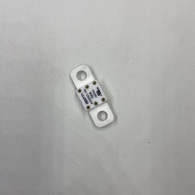 Protezione 350A 150VDC Fusibili per auto in ceramica di piccole dimensioni Corrente nominale elevata Torsione stretta raccomandata 11-13N·m