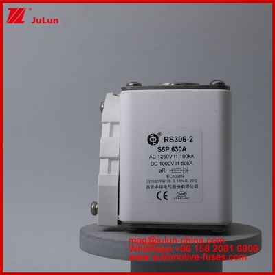 RS306-2 S5P 630A Trazione per veicoli elettrici quadrati Caremic Fuse EV O HEV Trazione per veicoli elettrici DC per EV HEV AC1250V 100KA DC1000V 50KA AR