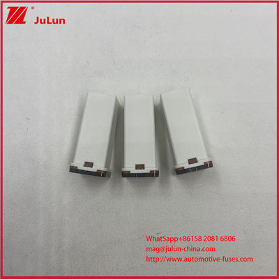 Veicolo 32VDC interruttori di circuito Mini auto fusibili 25A 32V terminali Femminile quadrato Plug-In Fuse Link per veicolo auto 0495025.ZXA