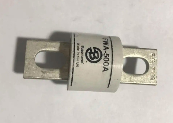 La specialità nordamericana di UR fonde la serie 130V 1000-4000A di FWA