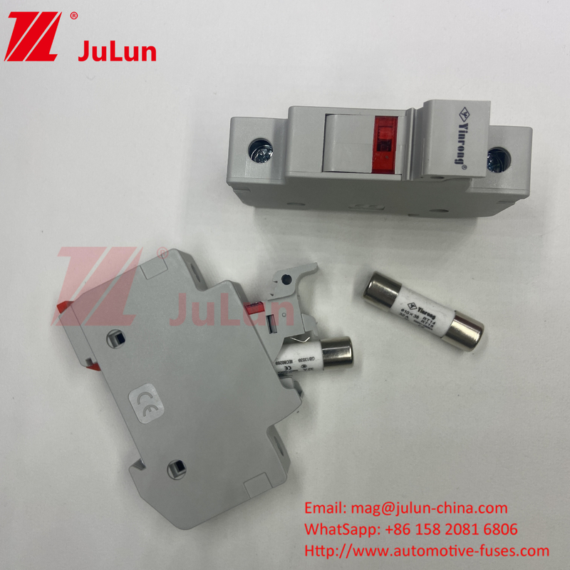 10x38mm 32A Fuse solare a elemento d'argento per fotovoltaica RT18-32X 10*38mm Portatore di fusibile cilindrico con 32A 690V basso