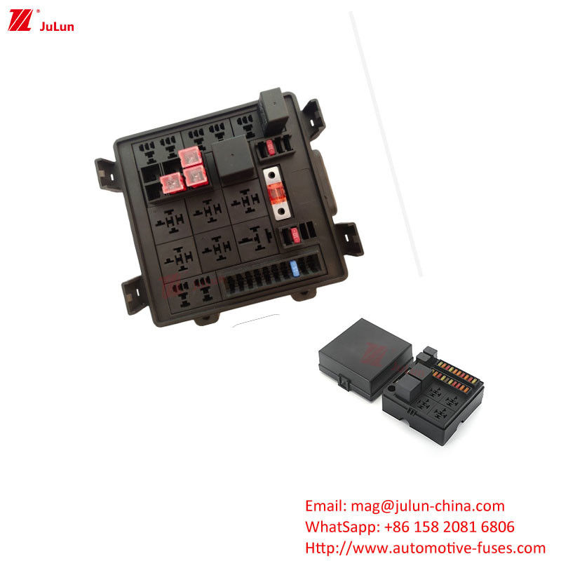 30A-500A Interruttore di circuito di contatto in rame UE UL Certificato Plastic / Nylon Case per veicoli elettrici