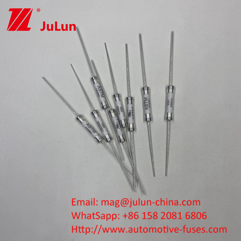 HV660 20A 500VDC ASTM 30KA Fusibili ad azione ceramica 10A-30A 500VDC Installazione a fori PCB Fusibili per automobili