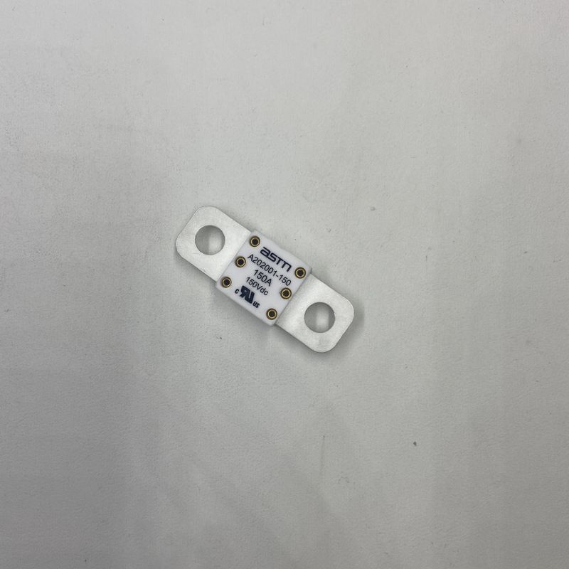 150A 150VDC Conversione di potenza Fusibili ceramici per automobili ad alta capacità di rottura 16KA 20KA con coppia stretta raccomandata 11-13N·m Per M8