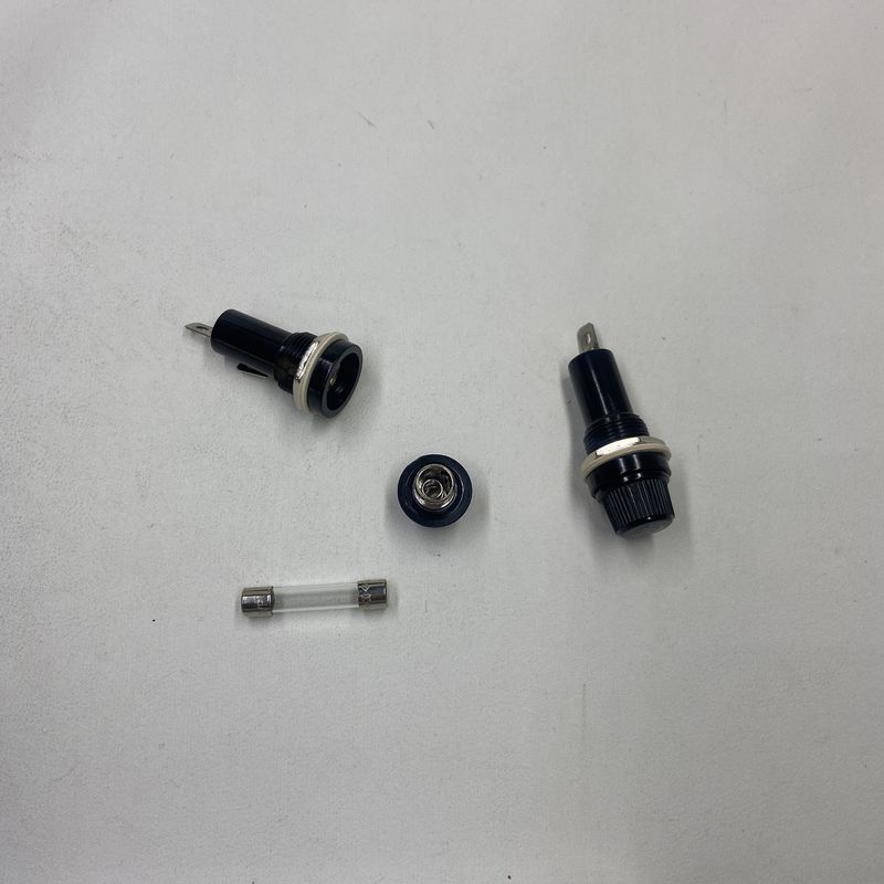 Possessore di fusibile per le soluzioni di montaggio del pannello PCB