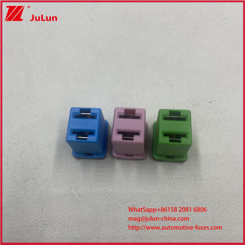 Profil basso Medium Slow Blow J Case Fusibili per lame automobilistiche Corrente nominale 20A 25A 30A 40A 50A 60A Veicoli Compatibilità 0895050.U AUTO 50A 58VDC