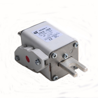 I veicoli elettrici di transito della ferrovia spediscono il fusibile automobilistico ceramico RS306 1250V dell'elettricità