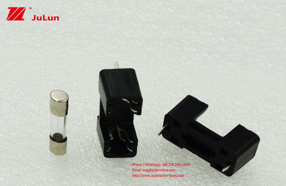 Fusibile 10A 250V del circuito del nero del supporto 5X20 del fusibile del montaggio del PWB PTF-15