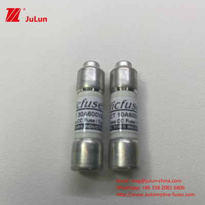 Fusibili di potenza PV 7A 8A 10A Fusibili per veicoli in ceramica Funzione di limitazione della corrente di interruzione alta Dc Corrente di guasto 50KA