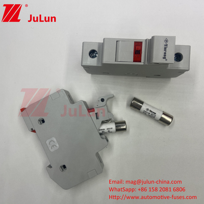 10x38mm 32A Fuse solare a elemento d'argento per fotovoltaica RT18-32X 10*38mm Portatore di fusibile cilindrico con 32A 690V basso