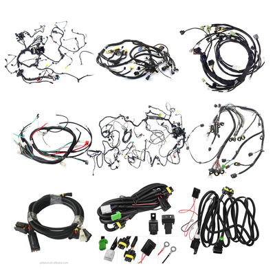 Connettore per assemblaggio automobilistico
