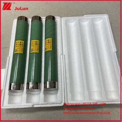 Fusibili per apparecchiature di carico a tensione in ceramica della serie XRNP per centrali elettriche a trasformatori e generazione di energia fotovoltaica